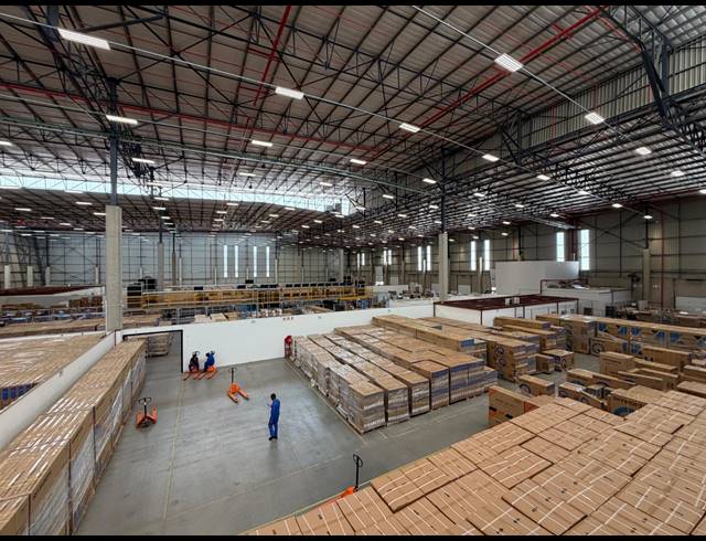 11,366M² WAREHOUSE TO LET IN CHLOORKOP